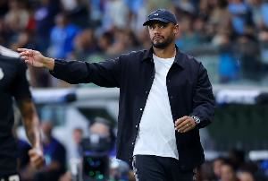 科隆主帅：孔帕尼就像是一只内心非常柔软的熊，我真想能成为他